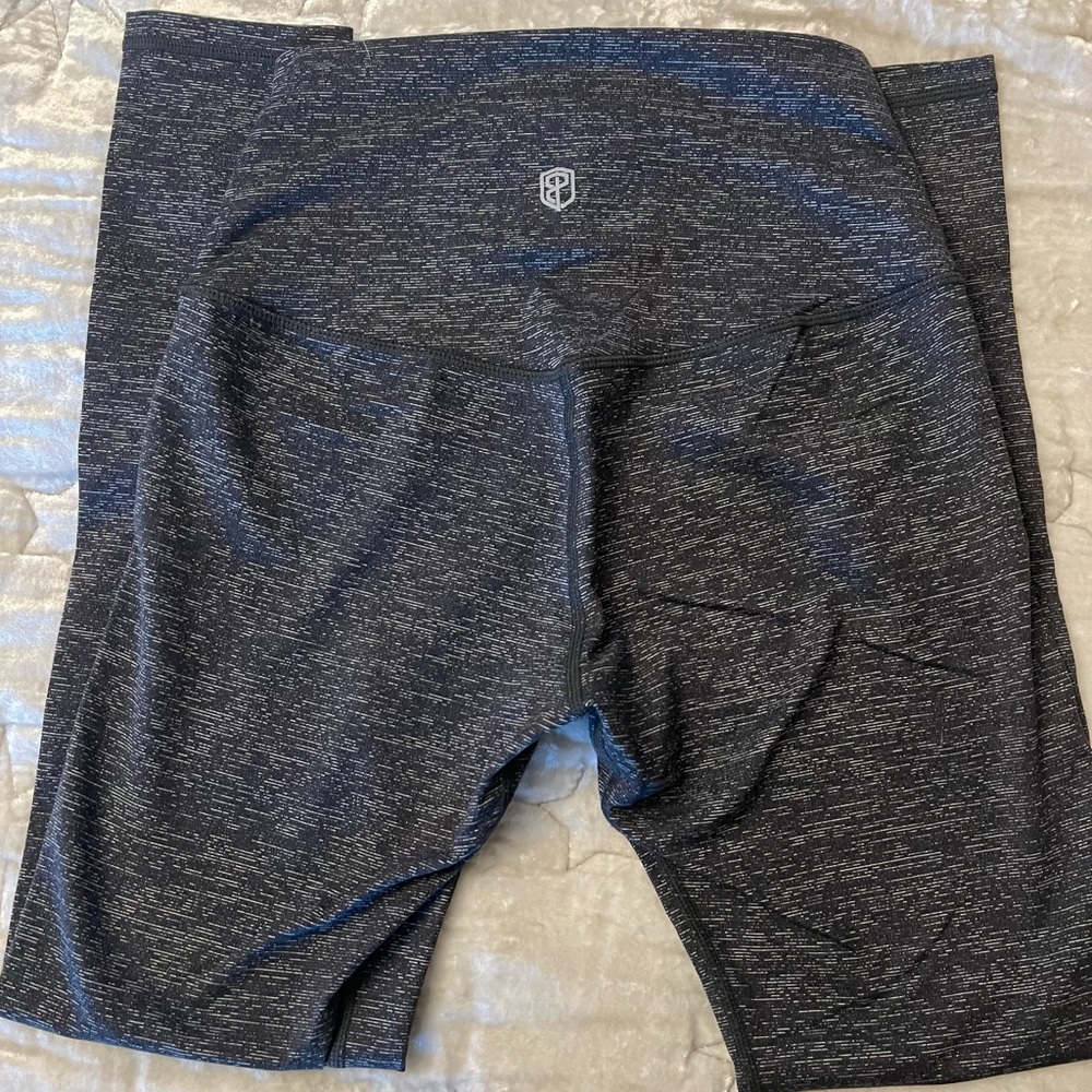 Born Primitive legging Size M